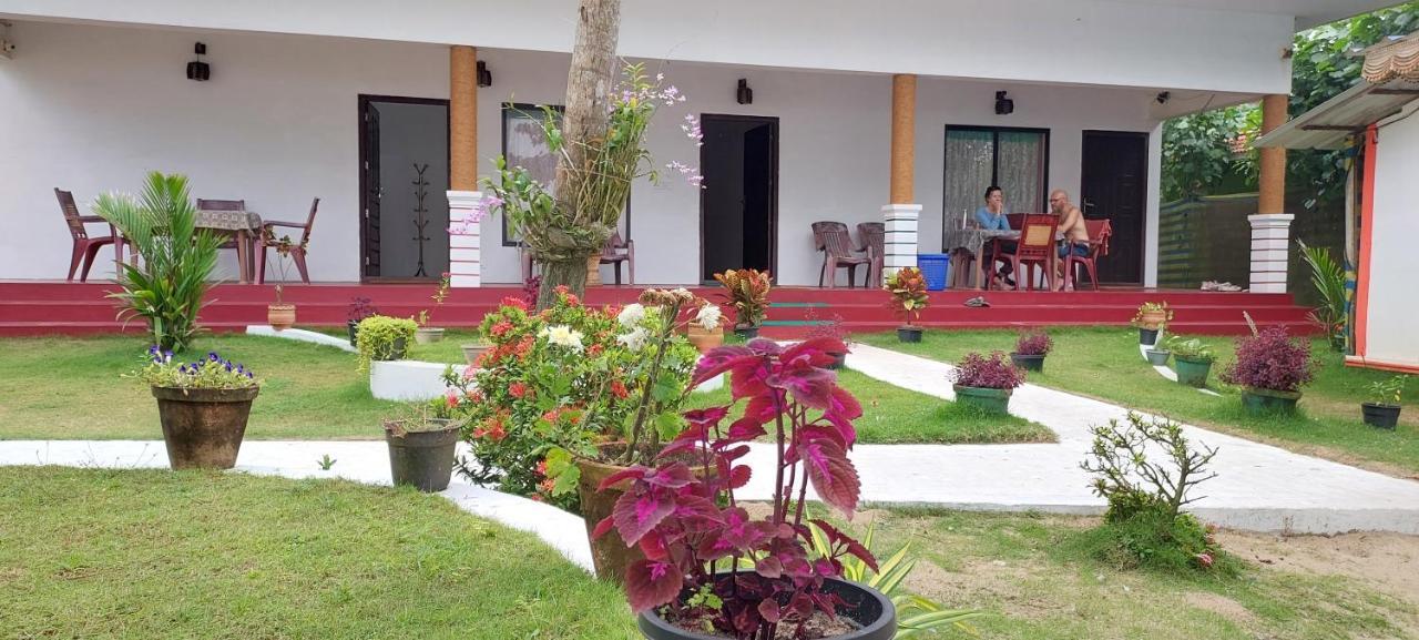 Marari Phoenix Beach Homestay Mararikulam Eksteriør bilde