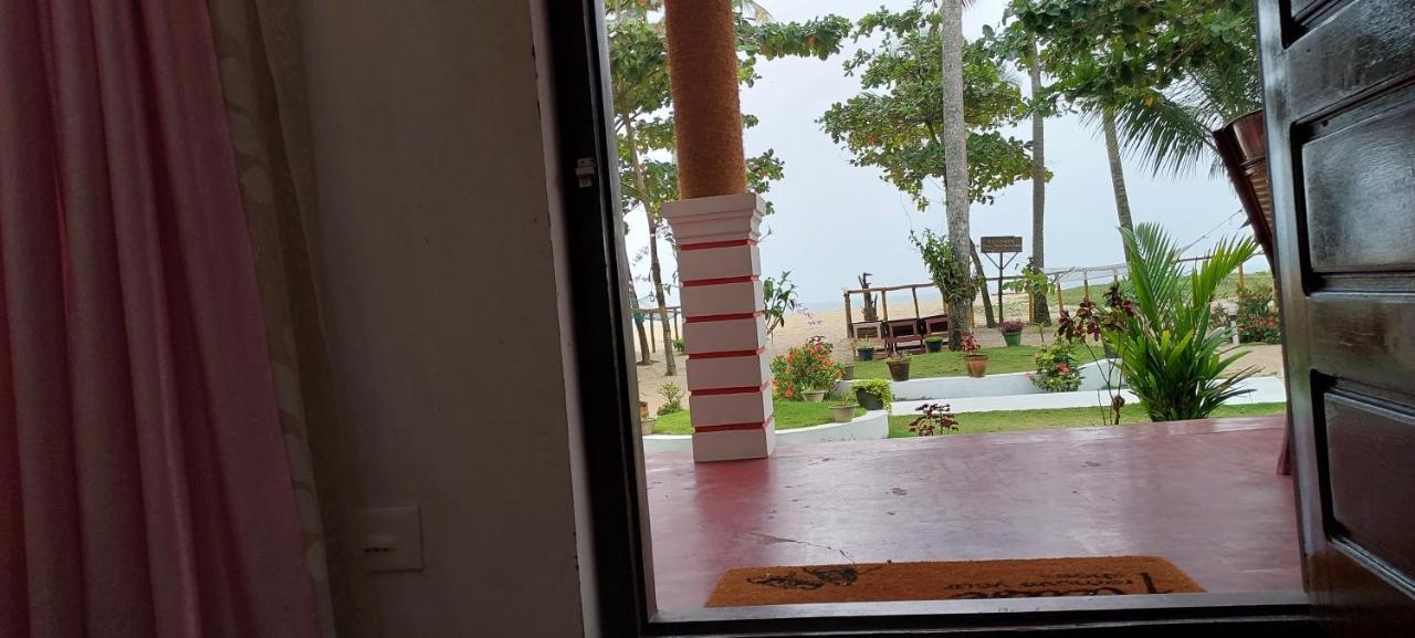 Marari Phoenix Beach Homestay Mararikulam Eksteriør bilde