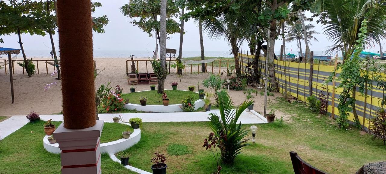 Marari Phoenix Beach Homestay Mararikulam Eksteriør bilde