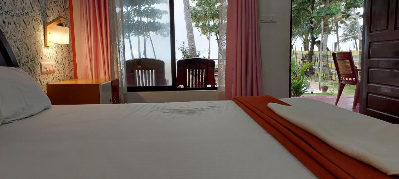 Marari Phoenix Beach Homestay Mararikulam Eksteriør bilde