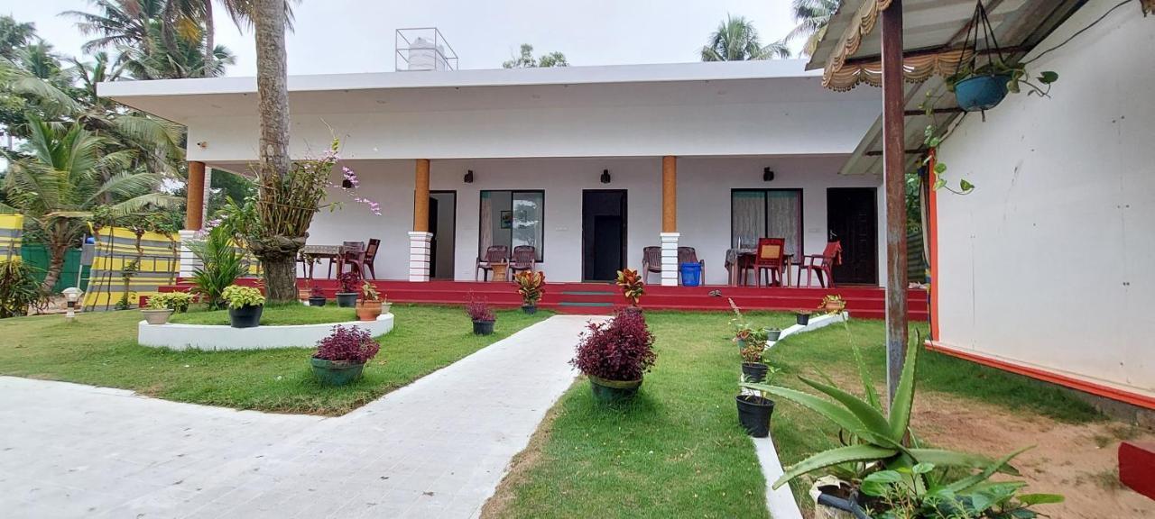 Marari Phoenix Beach Homestay Mararikulam Eksteriør bilde