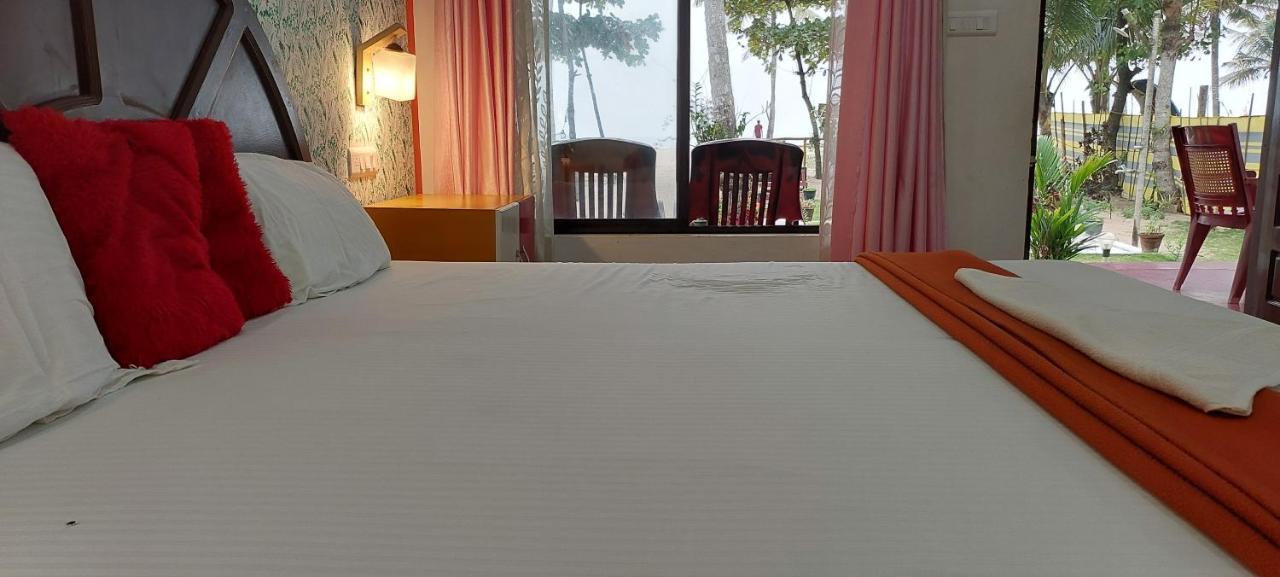 Marari Phoenix Beach Homestay Mararikulam Eksteriør bilde