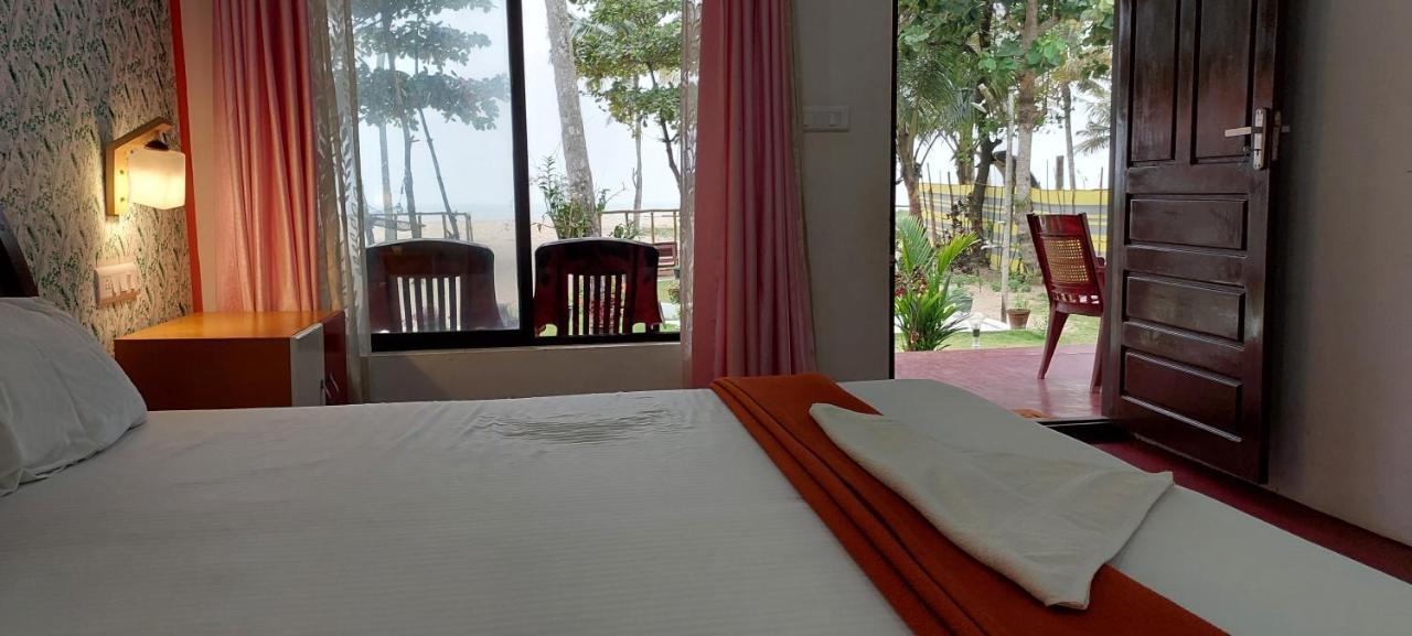 Marari Phoenix Beach Homestay Mararikulam Eksteriør bilde