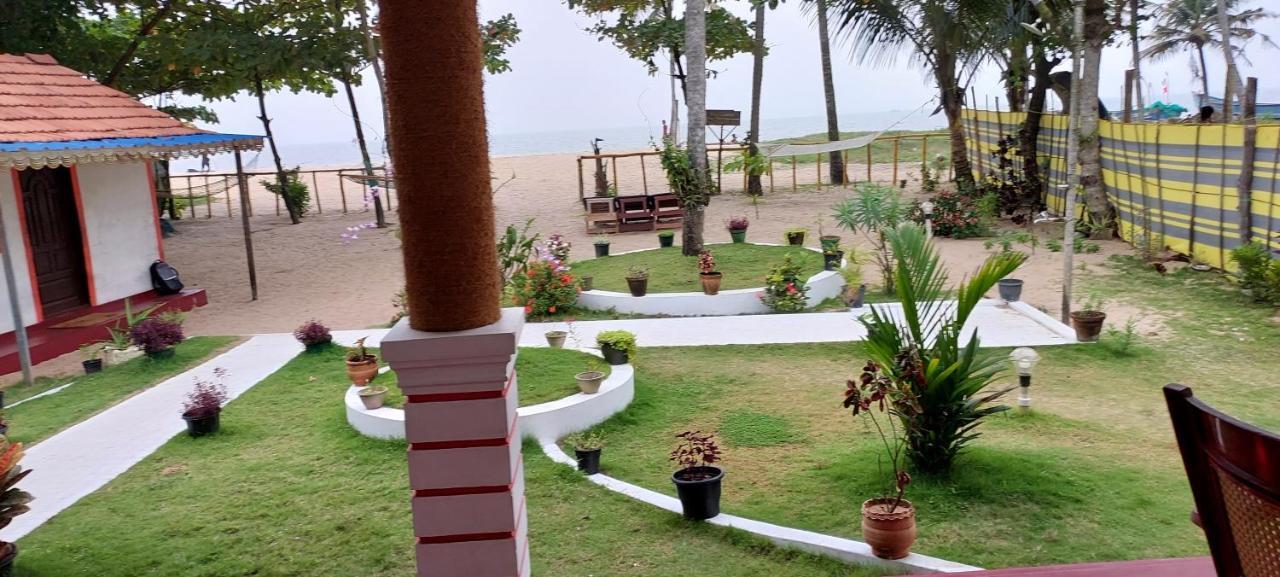 Marari Phoenix Beach Homestay Mararikulam Eksteriør bilde