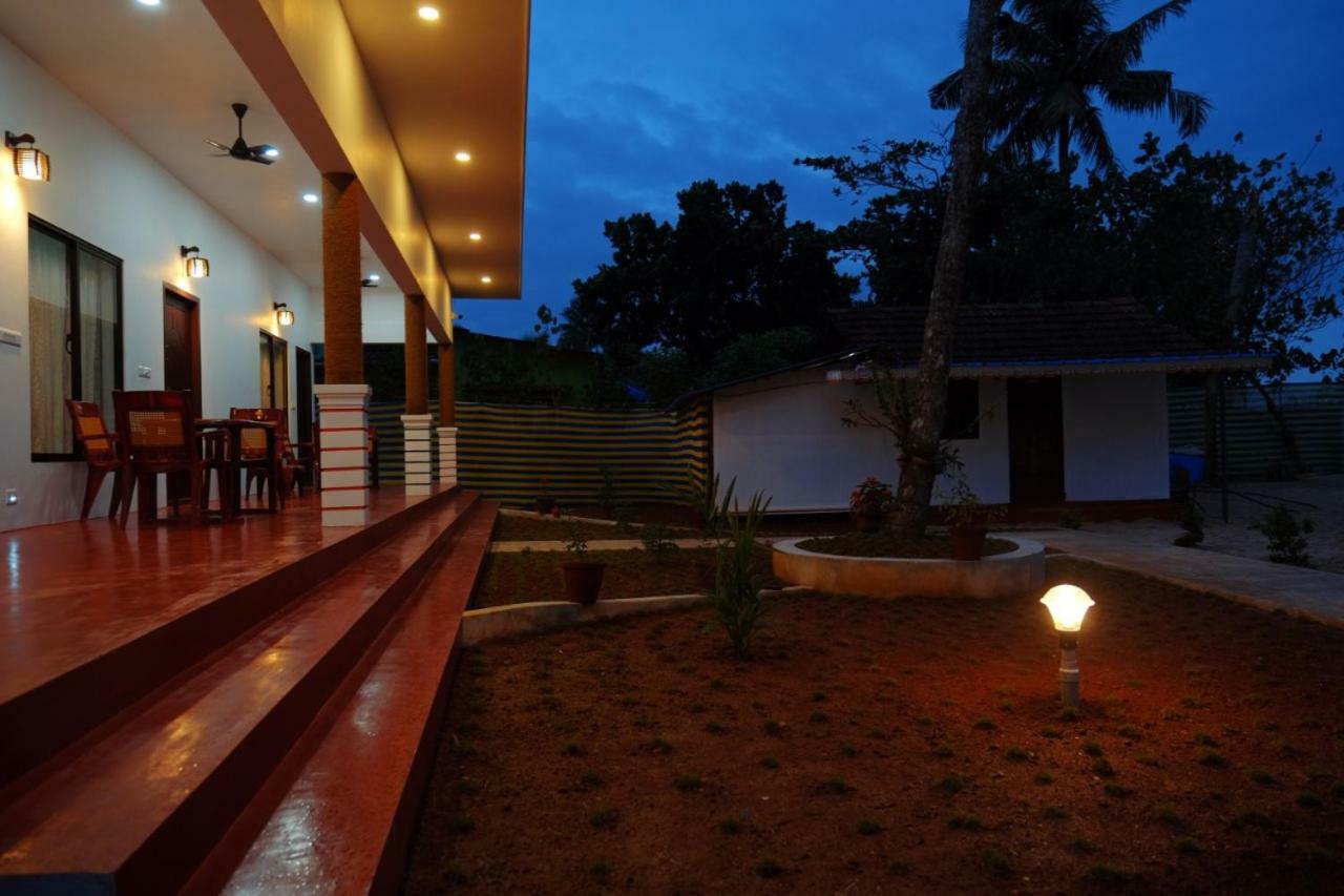 Marari Phoenix Beach Homestay Mararikulam Eksteriør bilde