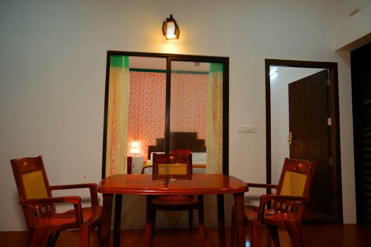 Marari Phoenix Beach Homestay Mararikulam Eksteriør bilde