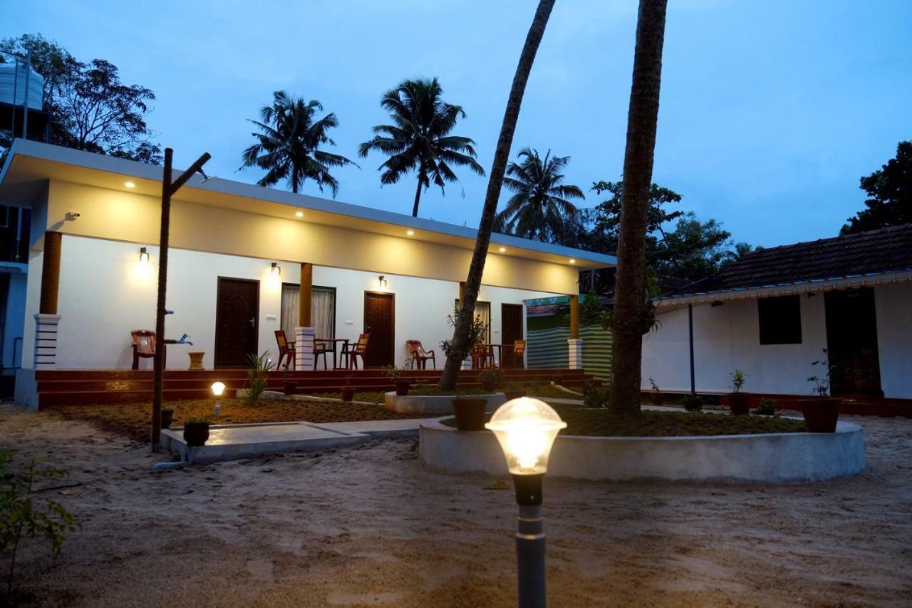 Marari Phoenix Beach Homestay Mararikulam Eksteriør bilde