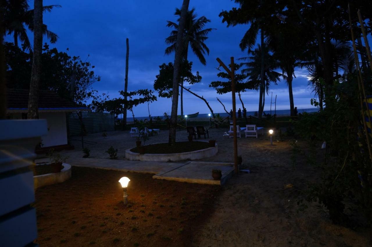 Marari Phoenix Beach Homestay Mararikulam Eksteriør bilde